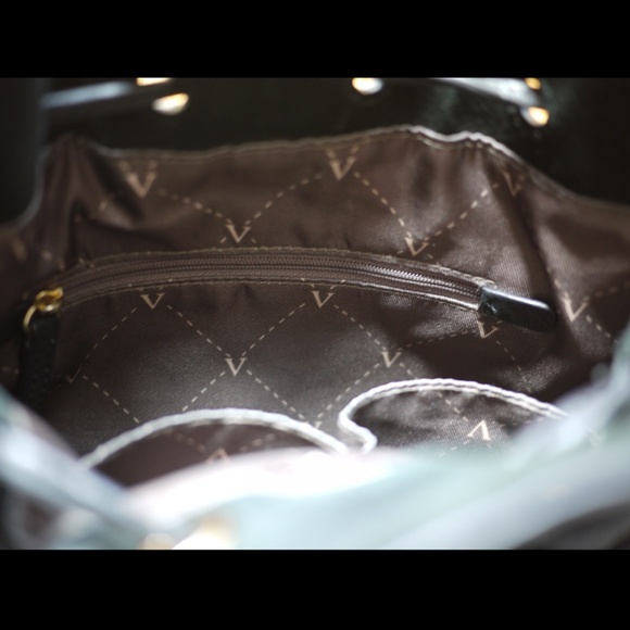 Vince Camuto leather purse - Picture 3 of 6